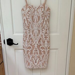 Windsor Lace Dress in Cream and Tan